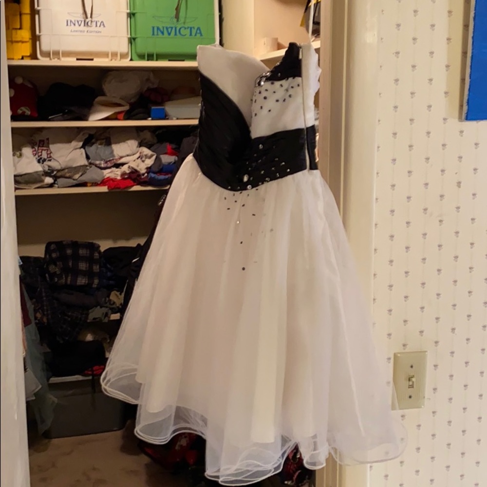 Black and white dress